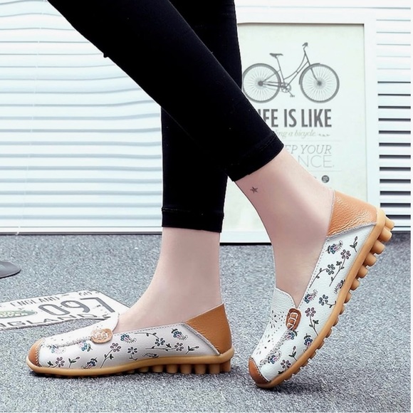 VenusCelia Shoes - VenusCelia Women's Comfort Walking Boat Shoe/size 7